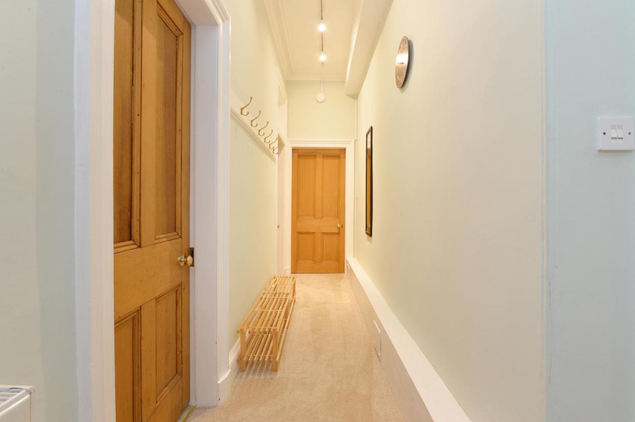 אדינבורו Home By The Meadows, Close To City Centre מראה חיצוני תמונה